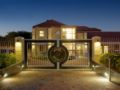 36 on Bonza Boutique Guest House - East London - South Africa Hotels