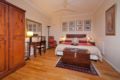 Brown Jug Guest House - Hermanus - South Africa Hotels