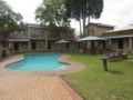 Hoyohoyo Chartwell Lodge - Johannesburg - South Africa Hotels