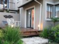Linkside2 Guest House - Mossel Bay モッセルバイ - South Africa 南アフリカ共和国のホテル