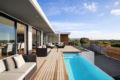 Luxurious 4 Bedrooms Waterline Villa - Cape Town - South Africa Hotels