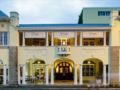 Queens Hotel - Oudtshoorn オウツフルン - South Africa 南アフリカ共和国のホテル