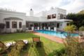 Villa Stellenbosch - Lovely villa , pool, garden - Stellenbosch ステレンボッシュ - South Africa 南アフリカ共和国のホテル