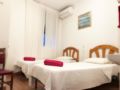 H6 Antelope Hostal Air-conditioned room - Madrid マドリード - Spain スペインのホテル