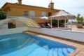 Nice villa, located in a quiet residential area . - Tenerife - Spain Hotels