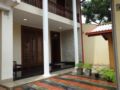 MANSIONIZZ - Luxe Villa type house for short stays - Colombo - Sri Lanka Hotels
