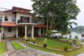 @MyH LAKE FRONT Villa, B&B with Transport 100km - Bandaragama - Sri Lanka Hotels