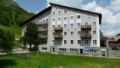 Hotel Grischuna - Bivio ビビオ - Switzerland スイスのホテル