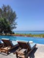 ⭐The White Pearl 5BR Modern Beachfront Pool Villa - Phuket プーケット - Thailand タイのホテル