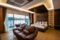 LUXURY POOL & SEA VIEW ROOM (3RD FLOOR) - Koh Phi Phi - Thailand Hotels