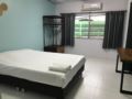 Nimman Expat Home: Room 1 (Double Bed) - Chiang Mai チェンマイ - Thailand タイのホテル