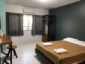 Nimman Expat Home: Room 9 (Double Bed) - Chiang Mai チェンマイ - Thailand タイのホテル