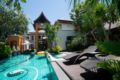 Thai style luxury swimming pool Holiday Villa - Pattaya パタヤ - Thailand タイのホテル