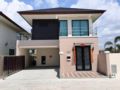 The villa is brand new for rent, there are four rooms with separate bathroom and large garden pool - Pattaya パタヤ - Thailand タイのホテル