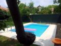 Villa with private garden and pool - Sapanca サパンジャ - Turkey トルコのホテル