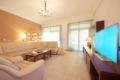 Luxury 2 bedroom apartment in Al Tamr Shoreline 15 - Dubai ドバイ - United Arab Emirates アラブ首長国連邦のホテル