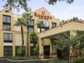Ramada by Wyndham Suites Orlando Airport - Orlando (FL) オーランド（FL） - United States アメリカ合衆国のホテル