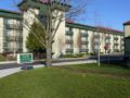 Rogue Regency Inn & Suites - Medford (OR) メドフォード（OR） - United States アメリカ合衆国のホテル