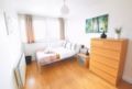 7th Floor Balcony 2bed Apartment in Battersea Park - London - United Kingdom Hotels