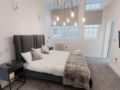 The Grand Apartment by Sassie Homes, City Centre - Birmingham - United Kingdom Hotels