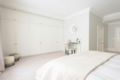 The Luxe Whitehall Duplex Apartment - London - United Kingdom Hotels