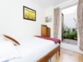 Veeve 1 Bed Flat Blythe Road Brook Green - London - United Kingdom Hotels