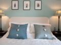 Veeve - 3 Bedroom Family Home - Rowan Road - London - United Kingdom Hotels