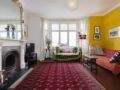 Veeve 4 Bed Family Home On Downton Avenue South London - London ロンドン - United Kingdom イギリスのホテル