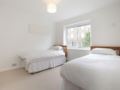 Veeve Three Bedroom House Marylebone - London - United Kingdom Hotels
